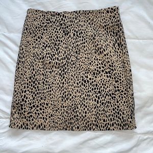 BRANDY MELVILLE LEOPARD SKIRT